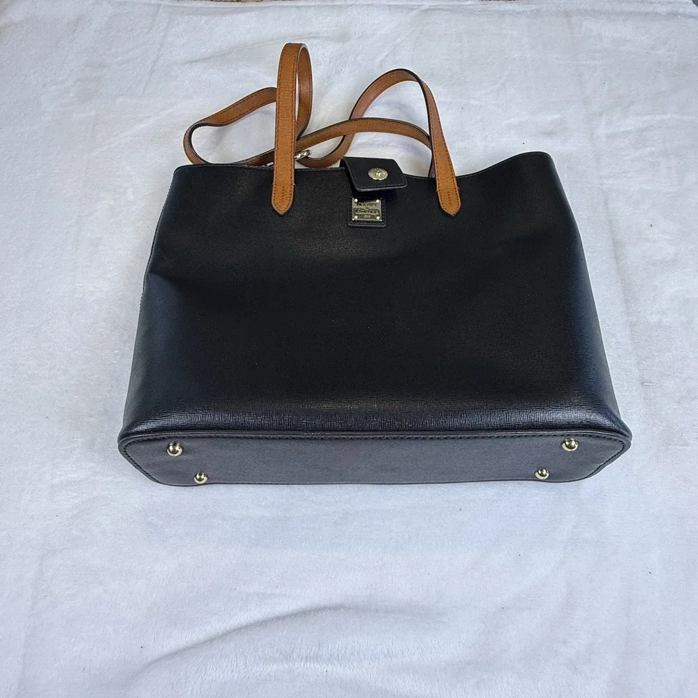 Dooney & Bourke Black Tan Leather Tote Shoulder Bag Tassel Dust Bag